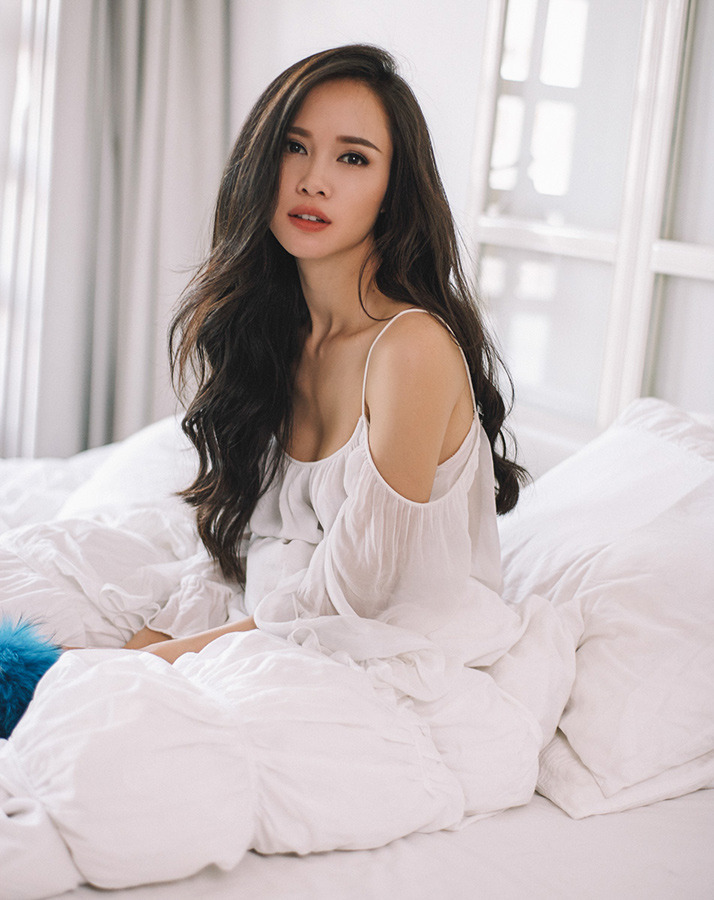 蔡尘贺东西向洞